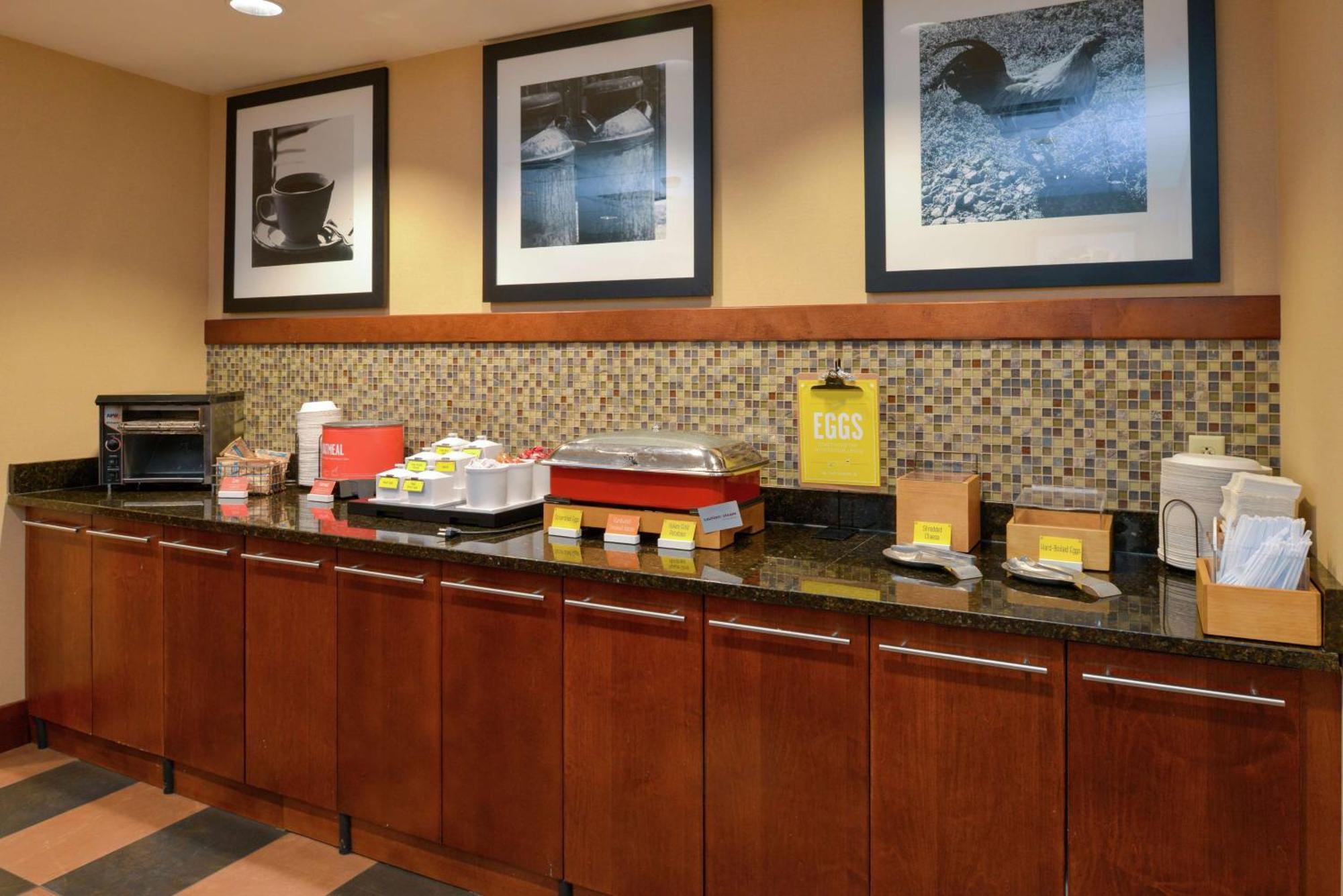 Hampton Inn Frederick Exterior foto